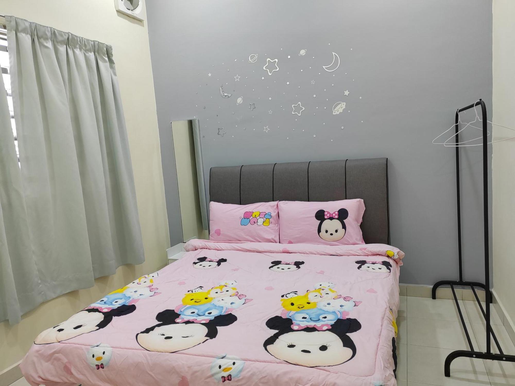My Homestay Sitiawan - Astronaut Space House 8 Pax Bagian luar foto